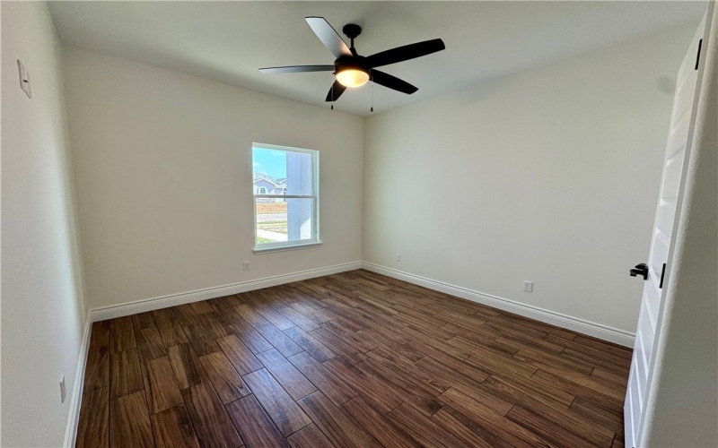 9533 Royal Oak Drive, Corpus Christi, TX 78410, 4 Habitaciones Habitaciones , ,3 BañosBaños,Residential,En Venta,9533 Royal Oak Drive,0,463305