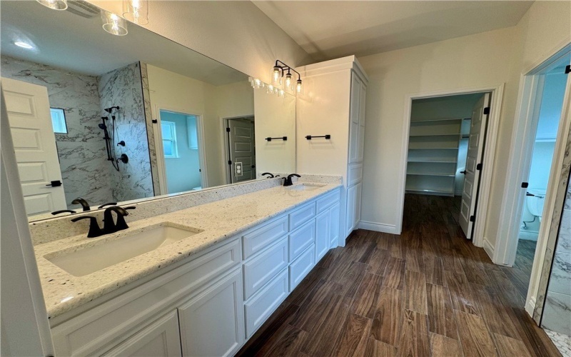 9533 Royal Oak Drive, Corpus Christi, TX 78410, 4 Habitaciones Habitaciones , ,3 BañosBaños,Residential,En Venta,9533 Royal Oak Drive,0,463305