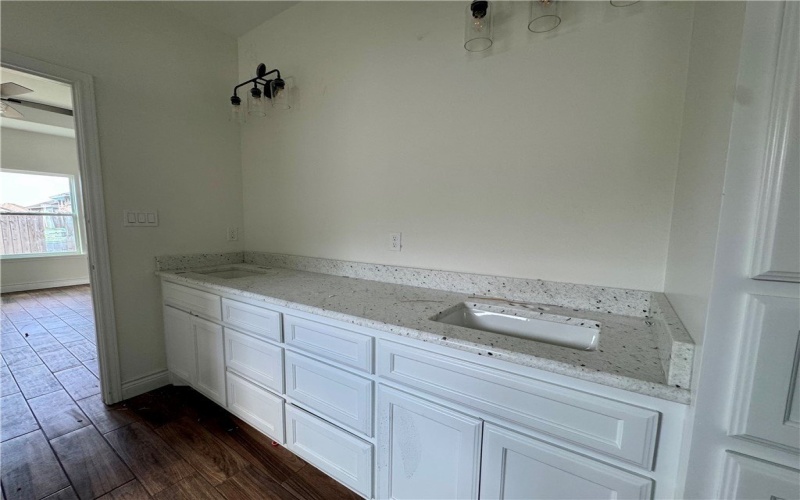 9533 Royal Oak Drive, Corpus Christi, TX 78410, 4 Bedrooms Bedrooms, ,3 BathroomsBathrooms,Residential,For Sale,9533 Royal Oak Drive,0,463305