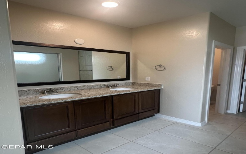 141 Sarah Trail, Sunland Park, NM 88063, 3 Habitaciones Habitaciones , ,2 BañosBaños,Residential,En Venta,141 Sarah Trail,0,928164