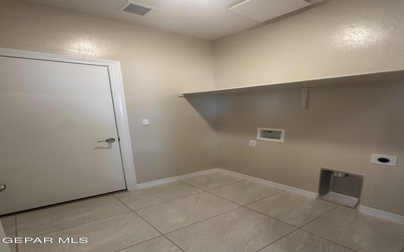 141 Sarah Trail, Sunland Park, NM 88063, 3 Habitaciones Habitaciones , ,2 BañosBaños,Residential,En Venta,141 Sarah Trail,0,928164