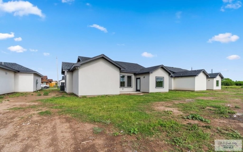 105 MARIGOLD DR, LOS FRESNOS, TX 78566, 3 Bedrooms Bedrooms, ,2 BathroomsBathrooms,Residential,For Sale,105 MARIGOLD DR,0,29767511
