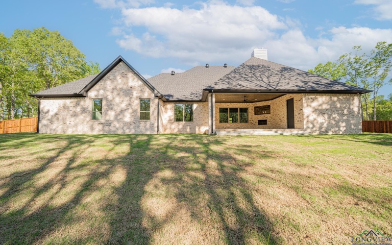 175 Thorn Briar Trail, Longview, TX 75602, 4 Bedrooms Bedrooms, ,3 BathroomsBathrooms,Residential,For Sale,175 Thorn Briar Trail,0,20255552