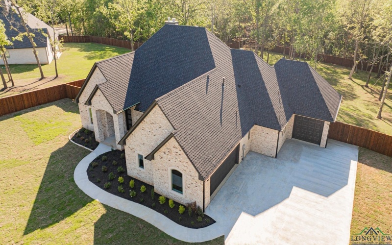 175 Thorn Briar Trail, Longview, TX 75602, 4 Bedrooms Bedrooms, ,3 BathroomsBathrooms,Residential,For Sale,175 Thorn Briar Trail,0,20255552
