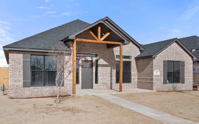 7528 57th Street, Lubbock, TX 79407, 4 Bedrooms Bedrooms, ,3 BathroomsBathrooms,Residential,For Sale,7528 57th Street,0,202558976