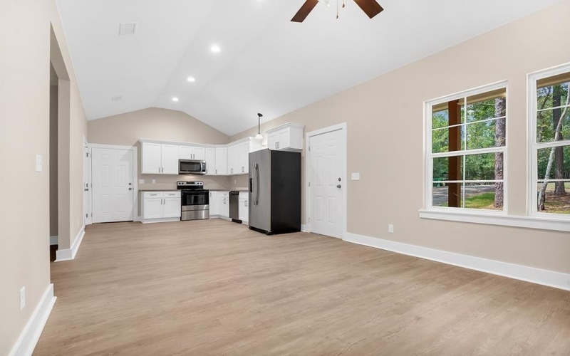 129 Apache Court, Brookeland, TX 75931, 2 Bedrooms Bedrooms, ,2 BathroomsBathrooms,Residential,For Sale,129 Apache Court,0,5105940