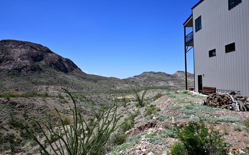 700 Gate 9 Road, Terlingua, TX 79852, 4 Habitaciones Habitaciones , ,3 BañosBaños,Residential,En Venta,700 Gate 9 Road,0,162317