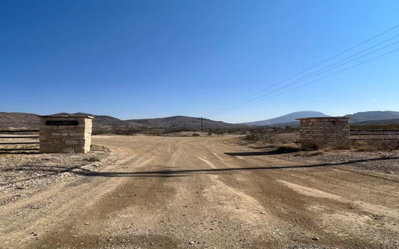 700 Gate 9 Road, Terlingua, TX 79852, 4 Habitaciones Habitaciones , ,3 BañosBaños,Residential,En Venta,700 Gate 9 Road,0,162317