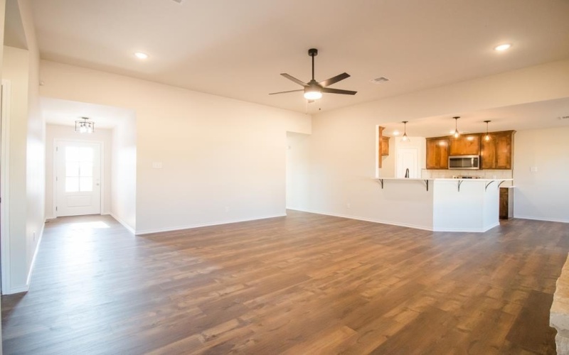 5417 Coral Way, San Angelo, TX 76904, 4 Bedrooms Bedrooms, ,2 BathroomsBathrooms,Residential,For Sale,5417 Coral Way,0,128640
