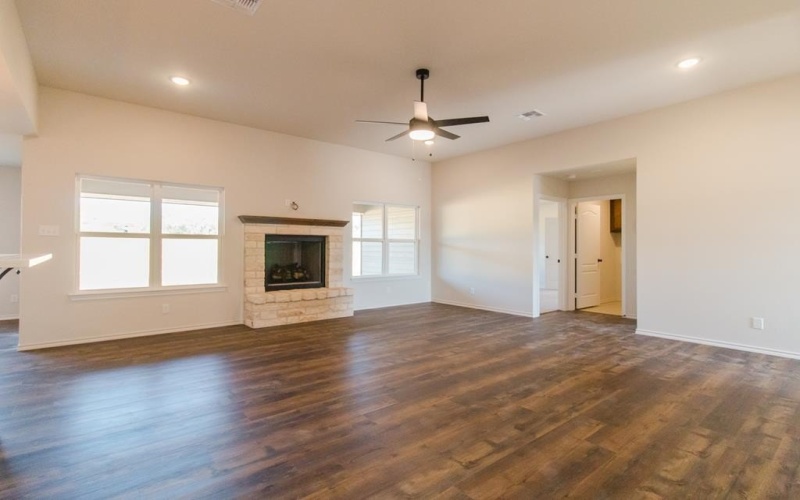 5417 Coral Way, San Angelo, TX 76904, 4 Bedrooms Bedrooms, ,2 BathroomsBathrooms,Residential,For Sale,5417 Coral Way,0,128640