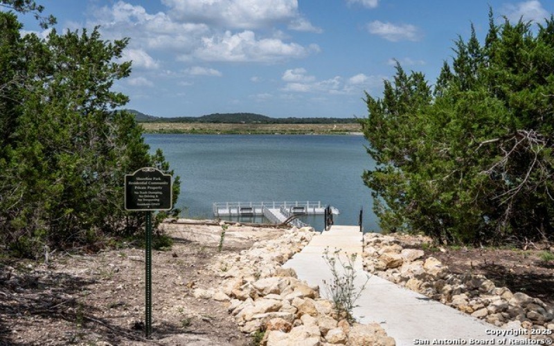 127 EAST GRANITE SHORES DRIVE, Boerne, TX 78006, 3 Bedrooms Bedrooms, ,2 BathroomsBathrooms,Residential,For Sale,127 EAST GRANITE SHORES DRIVE,0,1891670