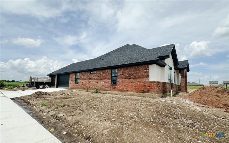 1013 Dillinger Road, Hewitt, TX 76643, 4 Bedrooms Bedrooms, ,2 BathroomsBathrooms,Residential,For Sale,1013 Dillinger Road,0,587714