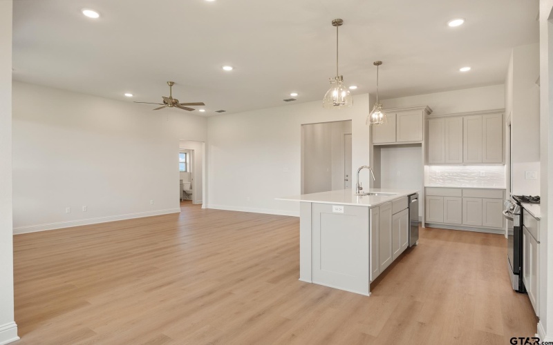 368 Mary Circle, Bullard, TX 75757, 3 Bedrooms Bedrooms, ,2 BathroomsBathrooms,Residential,For Sale,368 Mary Circle,0,25012158