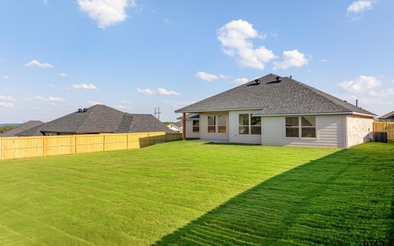 368 Mary Circle, Bullard, TX 75757, 3 Bedrooms Bedrooms, ,2 BathroomsBathrooms,Residential,For Sale,368 Mary Circle,0,25012158