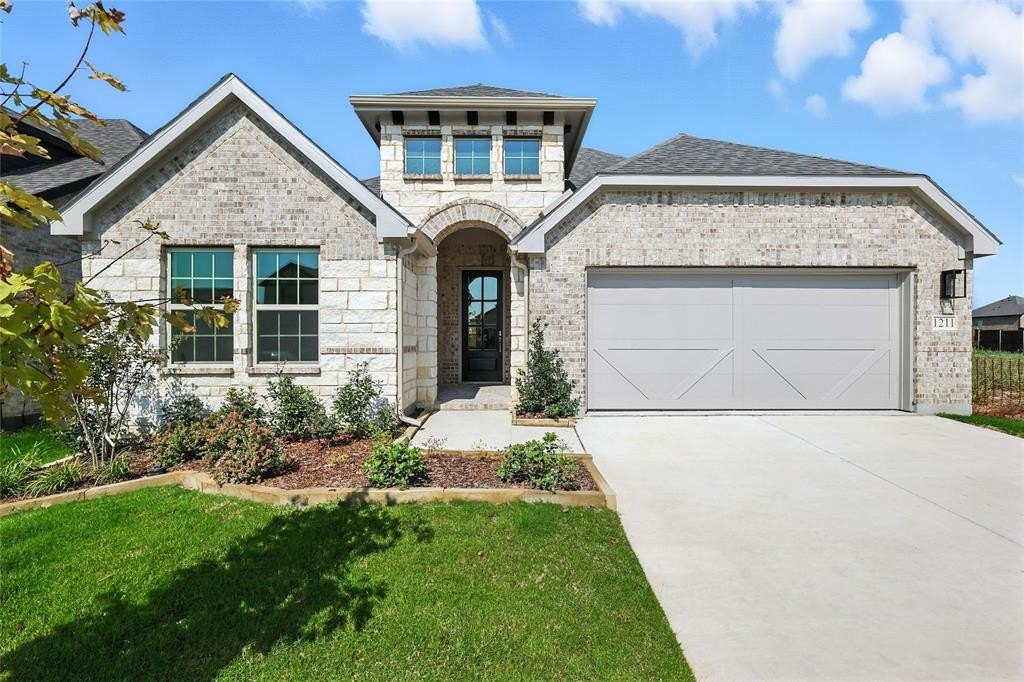 1211 Rothland Lane, Red Oak, TX 75154, 5 Bedrooms Bedrooms, ,3 BathroomsBathrooms,Residential,For Sale,1211 Rothland Lane,0,20877368