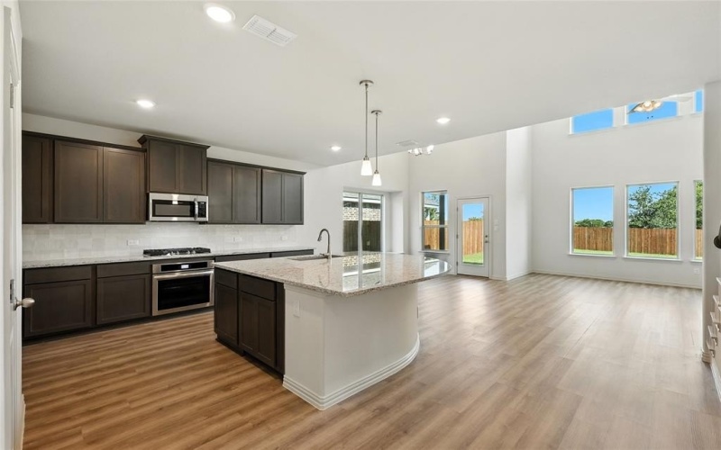 821 Alderwood Drive, Red Oak, TX 75154, 3 Bedrooms Bedrooms, ,2 BathroomsBathrooms,Residential,For Sale,821 Alderwood Drive,0,20877402