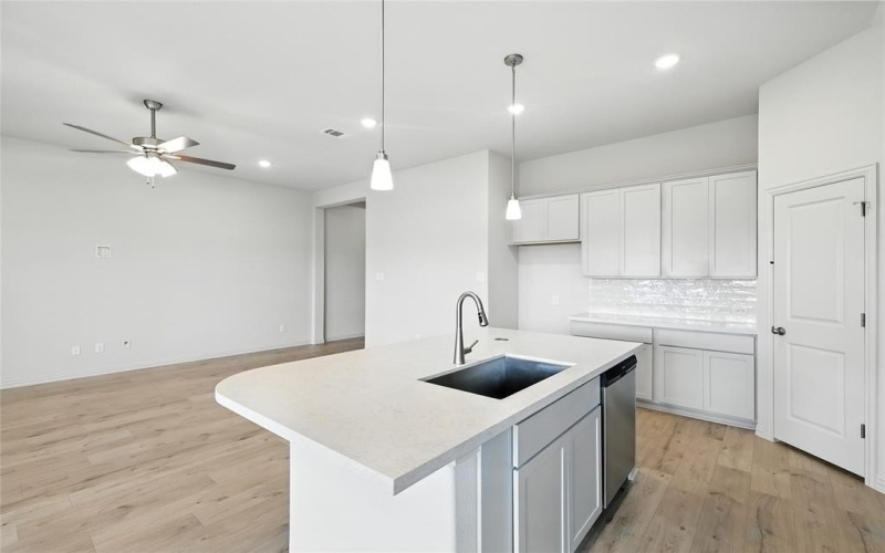 913 Schuberts Road, Justin, TX 76247, 4 Bedrooms Bedrooms, ,3 BathroomsBathrooms,Residential,For Sale,913 Schuberts Road,0,20877475