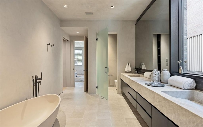 1217 Dorothy Lane #4, Fort Worth, TX 76107, 3 Bedrooms Bedrooms, ,2 BathroomsBathrooms,Residential,For Sale,1217 Dorothy Lane,0,21014509