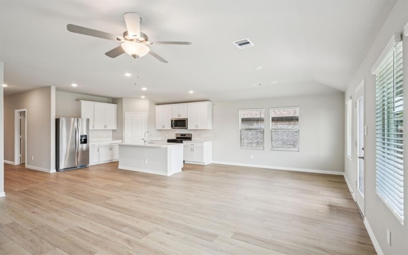 604 Tidal Drive, Princeton, TX 75071, 4 Habitaciones Habitaciones , ,3 BañosBaños,Residential,En Venta,604 Tidal Drive,0,21026268