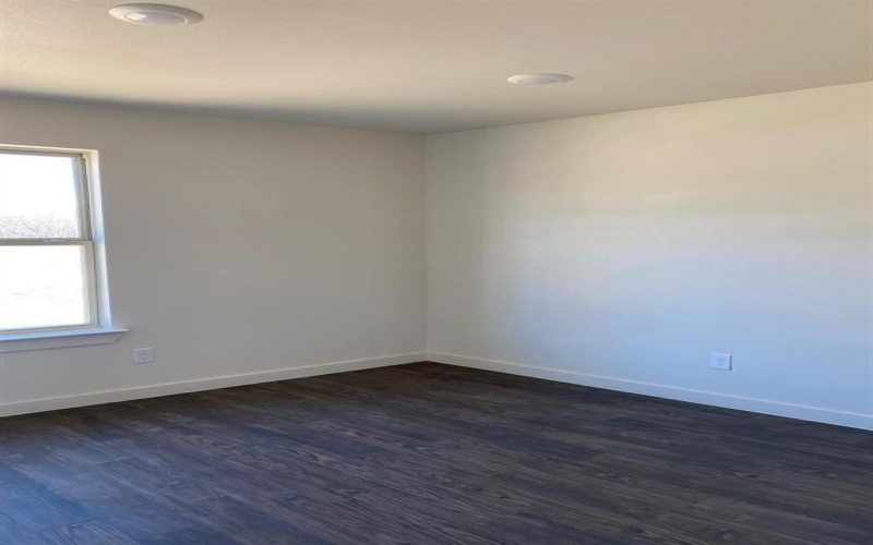 124 Bridlewood Lane, Bridgeport, TX 76426, 3 Bedrooms Bedrooms, ,2 BathroomsBathrooms,Residential,For Sale,124 Bridlewood Lane,0,21028143
