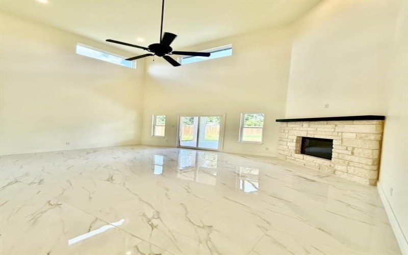4908 Farrier Court, Grand Prairie, TX 75052, 4 Habitaciones Habitaciones , ,3 BañosBaños,Residential,En Venta,4908 Farrier Court,0,21028163