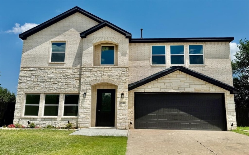 4908 Farrier Court, Grand Prairie, TX 75052, 4 Habitaciones Habitaciones , ,3 BañosBaños,Residential,En Venta,4908 Farrier Court,0,21028163