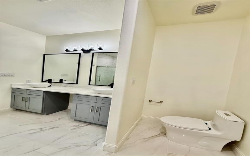 4908 Farrier Court, Grand Prairie, TX 75052, 4 Habitaciones Habitaciones , ,3 BañosBaños,Residential,En Venta,4908 Farrier Court,0,21028163