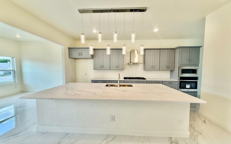 4908 Farrier Court, Grand Prairie, TX 75052, 4 Habitaciones Habitaciones , ,3 BañosBaños,Residential,En Venta,4908 Farrier Court,0,21028163