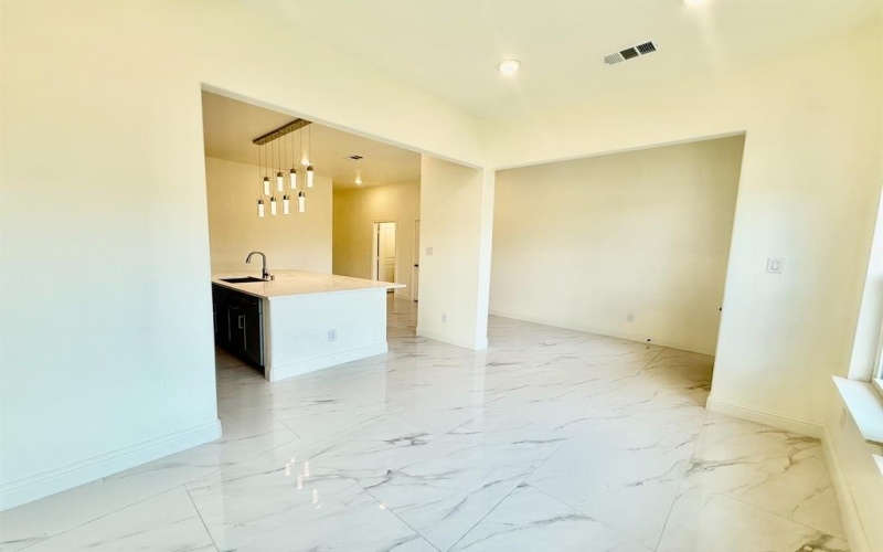 4908 Farrier Court, Grand Prairie, TX 75052, 4 Habitaciones Habitaciones , ,3 BañosBaños,Residential,En Venta,4908 Farrier Court,0,21028163