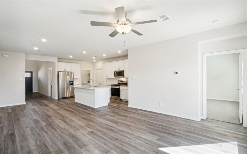3708 Ray Roberts Drive, Farmersville, TX 75442, 4 Bedrooms Bedrooms, ,3 BathroomsBathrooms,Residential,For Sale,3708 Ray Roberts Drive,0,21028177
