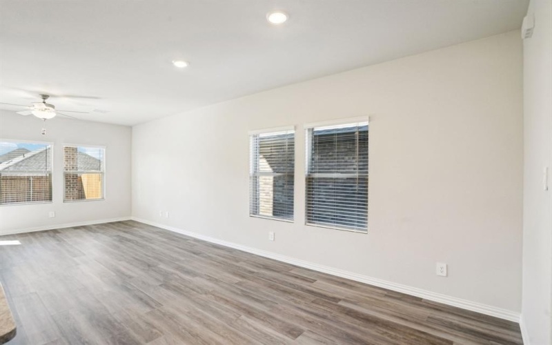 3708 Ray Roberts Drive, Farmersville, TX 75442, 4 Bedrooms Bedrooms, ,3 BathroomsBathrooms,Residential,For Sale,3708 Ray Roberts Drive,0,21028177