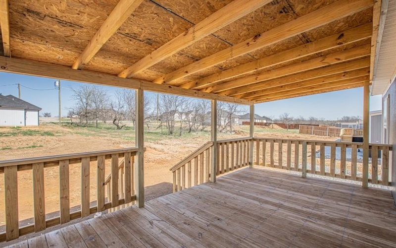 215 Overland Trail, Bridgeport, TX 76426, 4 Bedrooms Bedrooms, ,2 BathroomsBathrooms,Residential,For Sale,215 Overland Trail,0,21028308