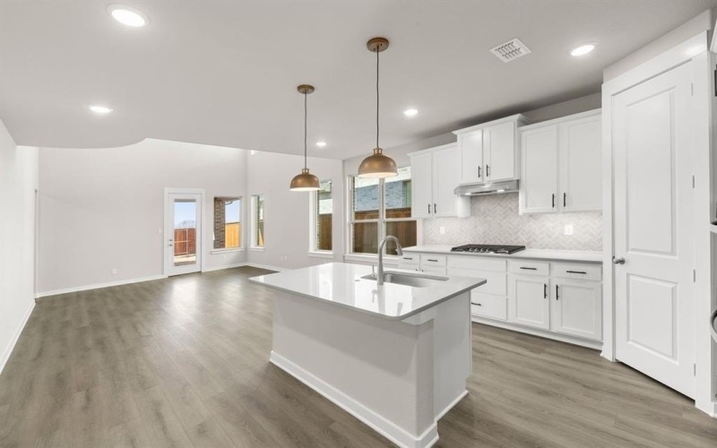 8921 Acorn, Justin, TX 76247, 4 Habitaciones Habitaciones , ,3 BañosBaños,Residential,En Venta,8921 Acorn,0,21028317