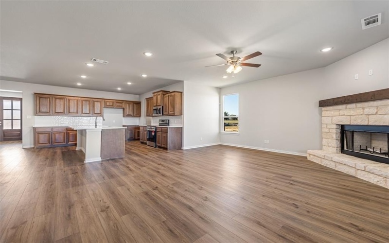 1233 Colca Drive, Springtown, TX 76082, 3 Bedrooms Bedrooms, ,2 BathroomsBathrooms,Residential,For Sale,1233 Colca Drive,0,21028340