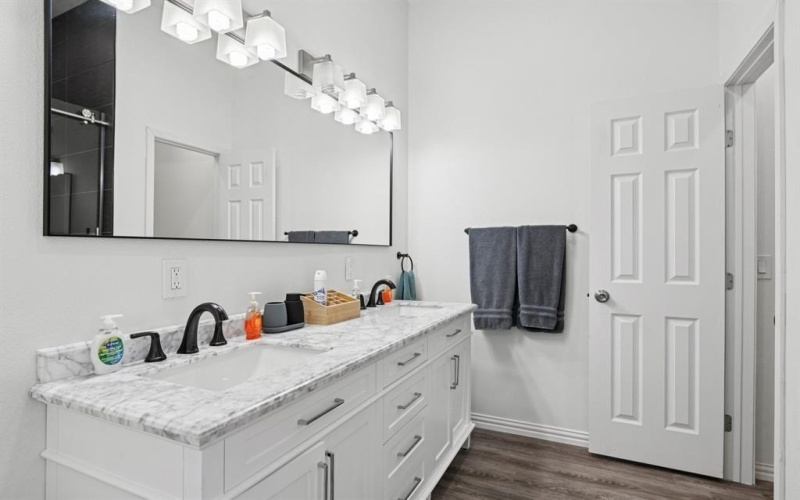 3605 flint rock Circle, Granbury, TX 76048, 4 Habitaciones Habitaciones , ,3 BañosBaños,Residential,En Venta,3605 flint rock Circle,0,21028360