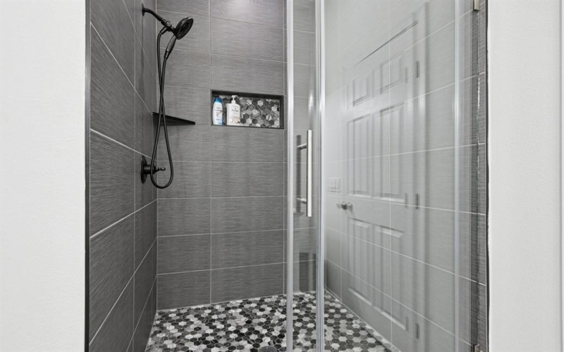 3605 flint rock Circle, Granbury, TX 76048, 4 Habitaciones Habitaciones , ,3 BañosBaños,Residential,En Venta,3605 flint rock Circle,0,21028360