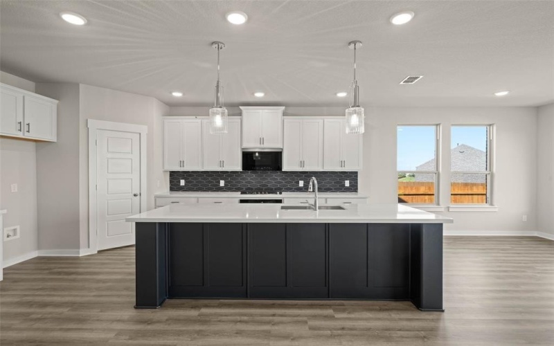 6924 Deadwood Trail, Crowley, TX 76036, 5 Habitaciones Habitaciones , ,5 BañosBaños,Residential,En Venta,6924 Deadwood Trail,0,21028419