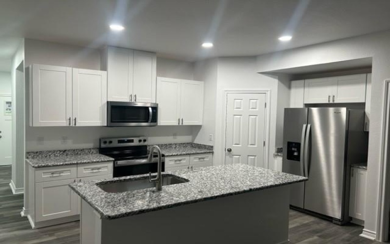 1706 Woodlawn Boulevard, Denison, TX 75020, 4 Bedrooms Bedrooms, ,3 BathroomsBathrooms,Residential,For Sale,1706 Woodlawn Boulevard,0,21028454