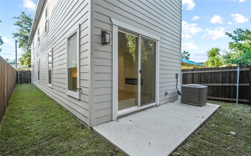 2510 Lowery Street, Dallas, TX 75215, 3 Habitaciones Habitaciones , ,2 BañosBaños,Residential,En Venta,2510 Lowery Street,0,21028476