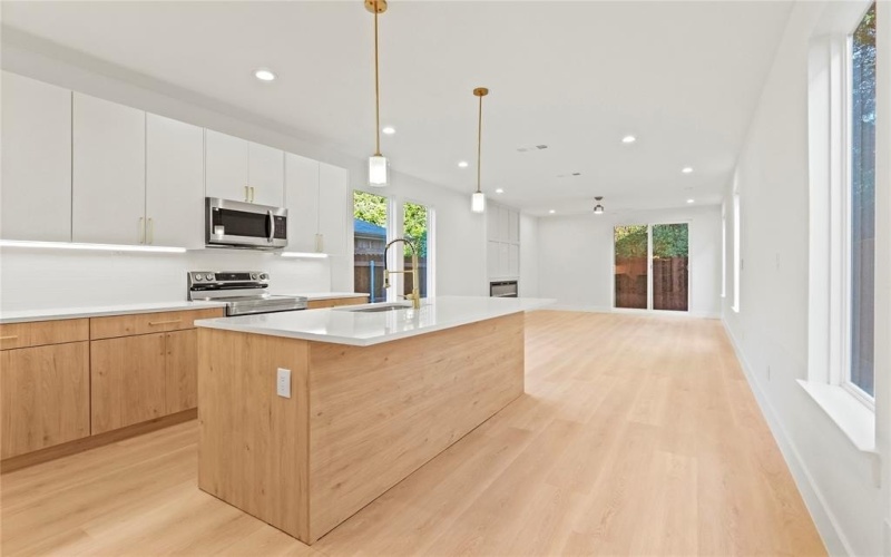 2510 Lowery Street, Dallas, TX 75215, 3 Habitaciones Habitaciones , ,2 BañosBaños,Residential,En Venta,2510 Lowery Street,0,21028476
