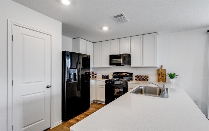 3029 Yellow Pine Avenue, Fort Worth, TX 76179, 4 Bedrooms Bedrooms, ,2 BathroomsBathrooms,Residential,For Sale,3029 Yellow Pine Avenue,0,21028526