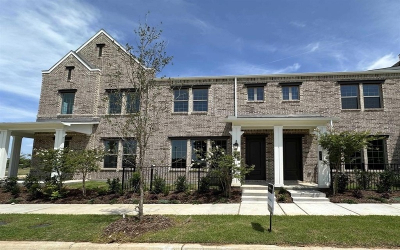634 Big Bend Drive, Mansfield, TX 76063, 3 Bedrooms Bedrooms, ,2 BathroomsBathrooms,Residential,For Sale,634 Big Bend Drive,0,21028774