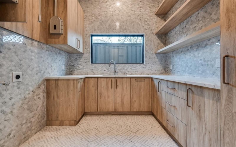 4910 W Hanover Avenue, Dallas, TX 75209, 4 Bedrooms Bedrooms, ,5 BathroomsBathrooms,Residential,For Sale,4910 W Hanover Avenue,0,21028984