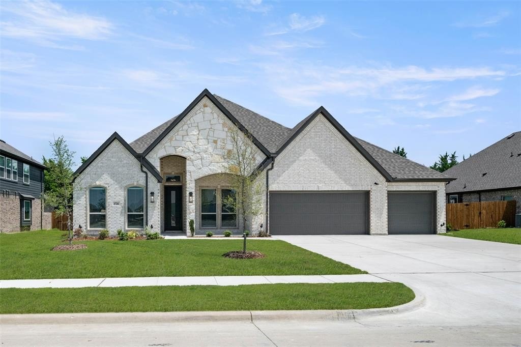 1726 Seagrove Lane, Cedar Hill, TX 75104, 4 Bedrooms Bedrooms, ,3 BathroomsBathrooms,Residential,For Sale,1726 Seagrove Lane,0,21029013