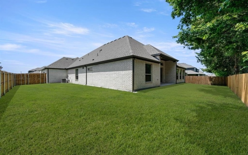 1726 Seagrove Lane, Cedar Hill, TX 75104, 4 Bedrooms Bedrooms, ,3 BathroomsBathrooms,Residential,For Sale,1726 Seagrove Lane,0,21029013