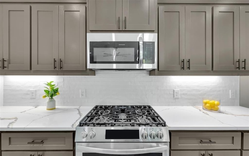974 Woodacre Drive, Dallas, TX 75241, 4 Bedrooms Bedrooms, ,5 BathroomsBathrooms,Residential,For Sale,974 Woodacre Drive,0,21029047