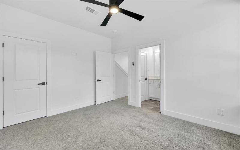 974 Woodacre Drive, Dallas, TX 75241, 4 Bedrooms Bedrooms, ,5 BathroomsBathrooms,Residential,For Sale,974 Woodacre Drive,0,21029047