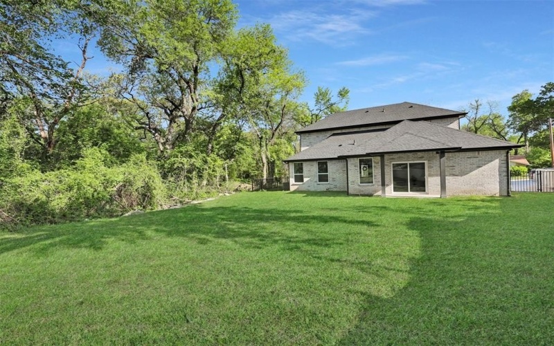 974 Woodacre Drive, Dallas, TX 75241, 4 Bedrooms Bedrooms, ,5 BathroomsBathrooms,Residential,For Sale,974 Woodacre Drive,0,21029047