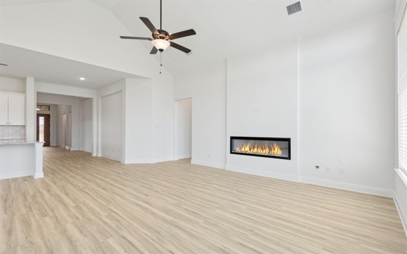 4356 W Addison Street, Midlothian, TX 76065, 3 Bedrooms Bedrooms, ,2 BathroomsBathrooms,Residential,For Sale,4356 W Addison Street,0,21029120