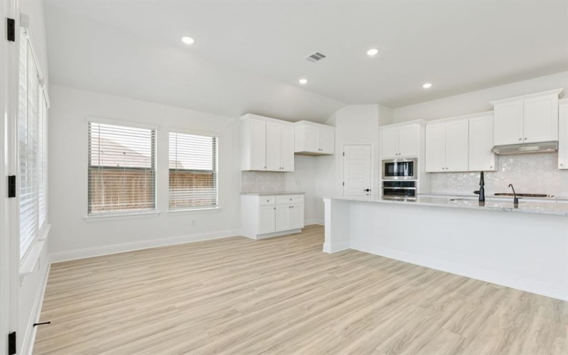 4356 W Addison Street, Midlothian, TX 76065, 3 Bedrooms Bedrooms, ,2 BathroomsBathrooms,Residential,For Sale,4356 W Addison Street,0,21029120